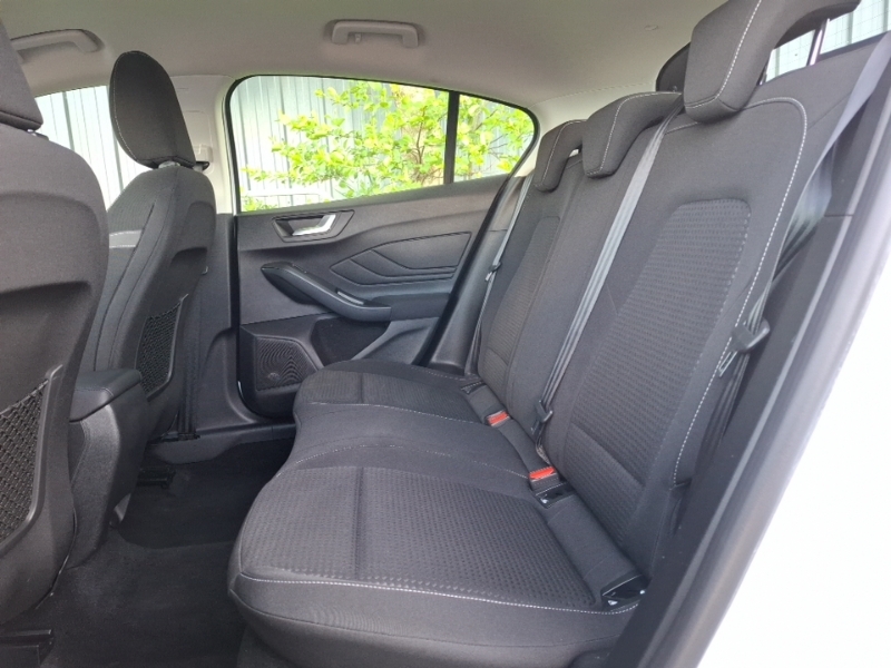 Ford Focus 1.0 Ecoboost Hybrid Mhev Trend EO23MRV White #6