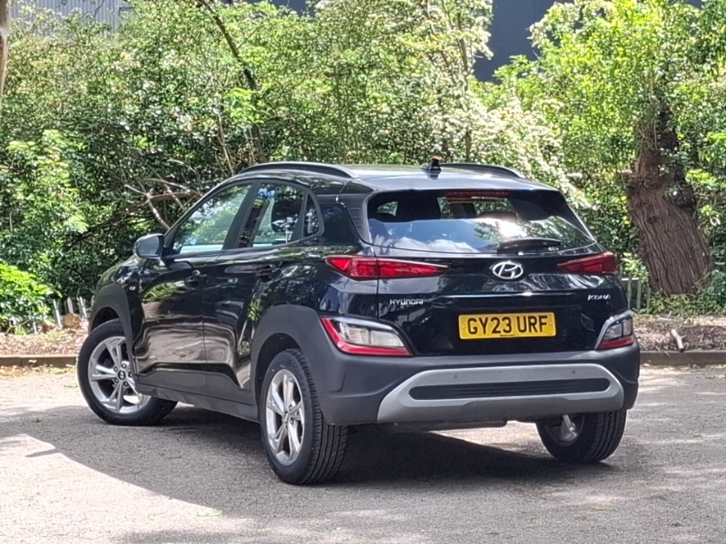 Hyundai Kona 1.0 Tgdi 48V Mhev Se Connect GY23URF Black #2