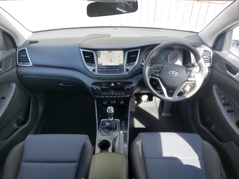 Hyundai Tucson 1.7 Crdi Blue Drive Se Nav 2Wd SB65EWJ White #3