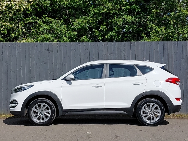 Hyundai Tucson 1.7 Crdi Blue Drive Se Nav 2Wd SB65EWJ White #4