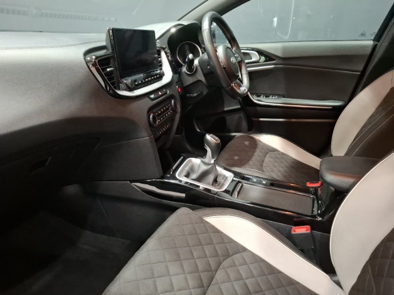Kia Proceed 1.5T Gdi Isg Gt-line MD21NHF Black #5