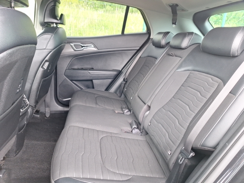 Kia Sportage 1.6T Gdi Isg Launch Edition SG22YPM Black #6