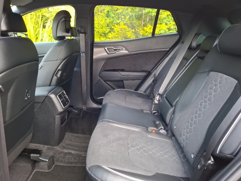 Kia Sportage 1.6T Gdi Isg Gt-line AJ23FSK Black #6