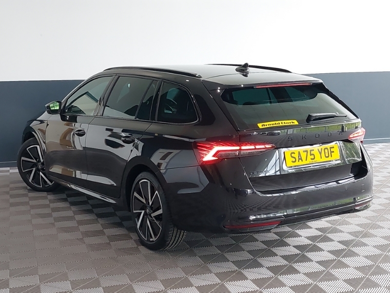 Skoda Octavia 2.0 Tdi 150 Sportline Dsg SA75YOF Black #2