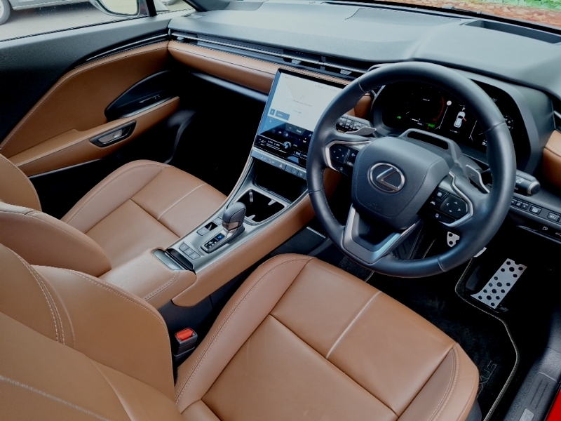 Lexus LBX 1.5 Takumi E-cvt BT25ZPX Red #6