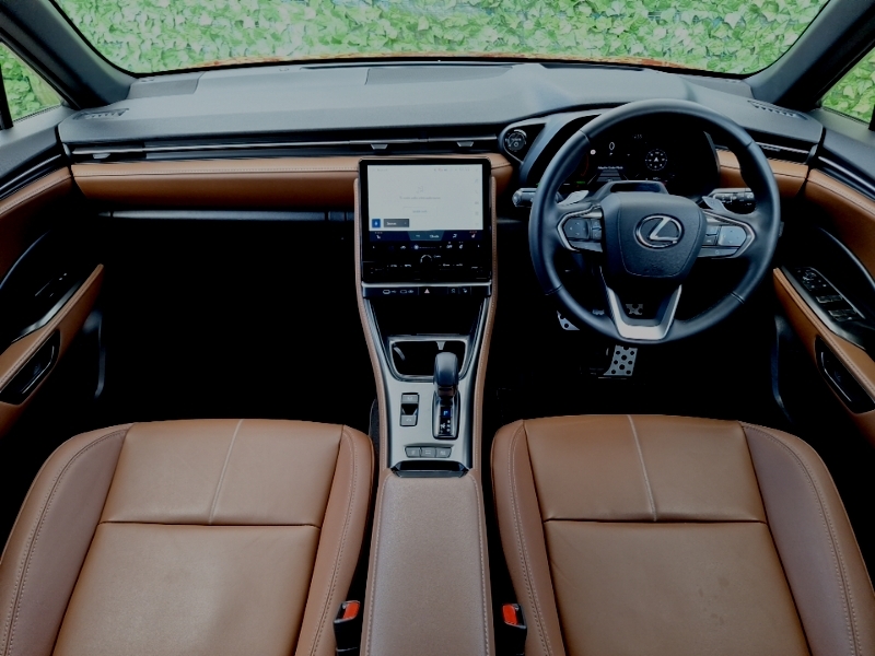 Lexus LBX 1.5 Takumi E-cvt BT25ZPX Red #4