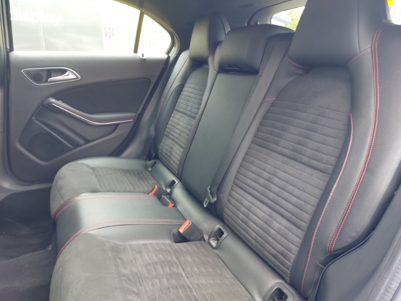 Mercedes-Benz A Class A180 Amg Line Premium SG18FTN Black #6