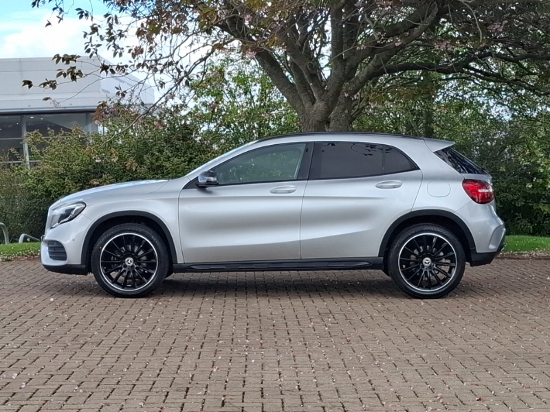 Mercedes-Benz GLA Class Gla 180 Amg Line Edition RX69UOP Silver #4
