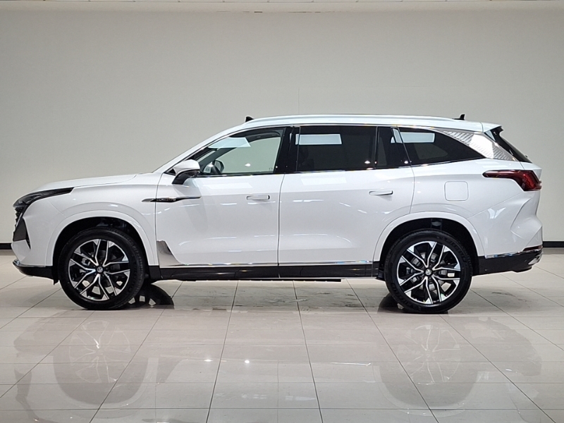 MG HS 1.5 T-gdi Phev Premium  White #4