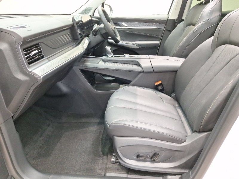 MG HS 1.5 T-gdi Phev Premium  White #5