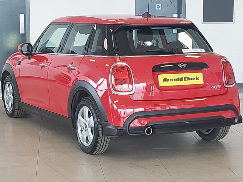 Mini Hatch 1.5 Cooper Classic Premium SL72VCN Red #2