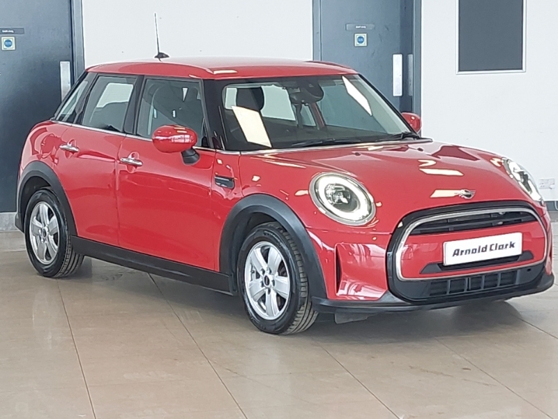 Mini Hatch 1.5 Cooper Classic Premium Red