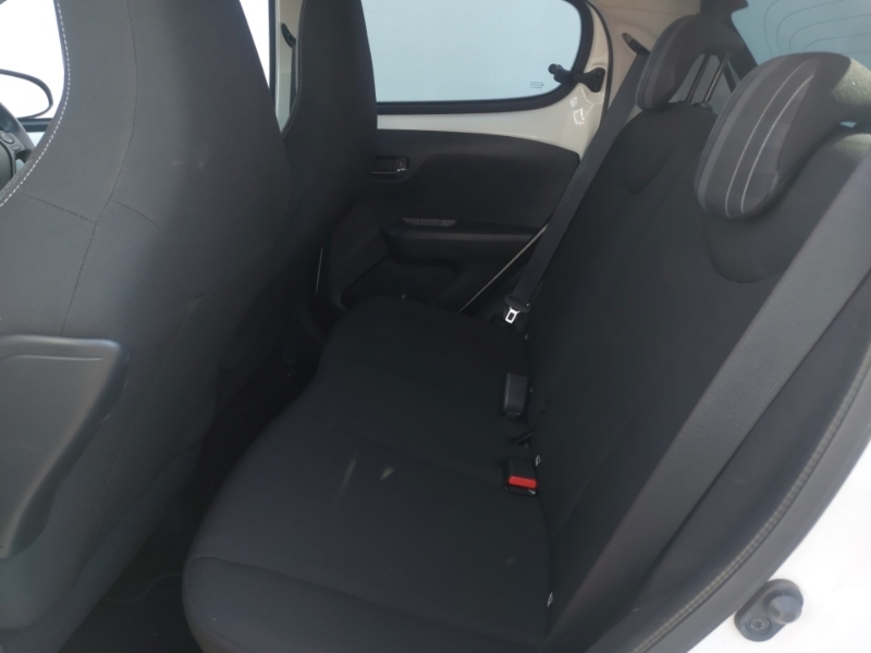 Peugeot 108 1.0 72 Allure SB19TLK White #6