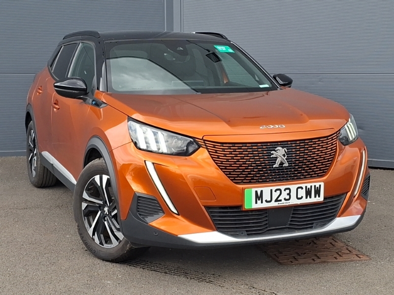 Peugeot e-2008 100Kw Gt 50Kwh Orange