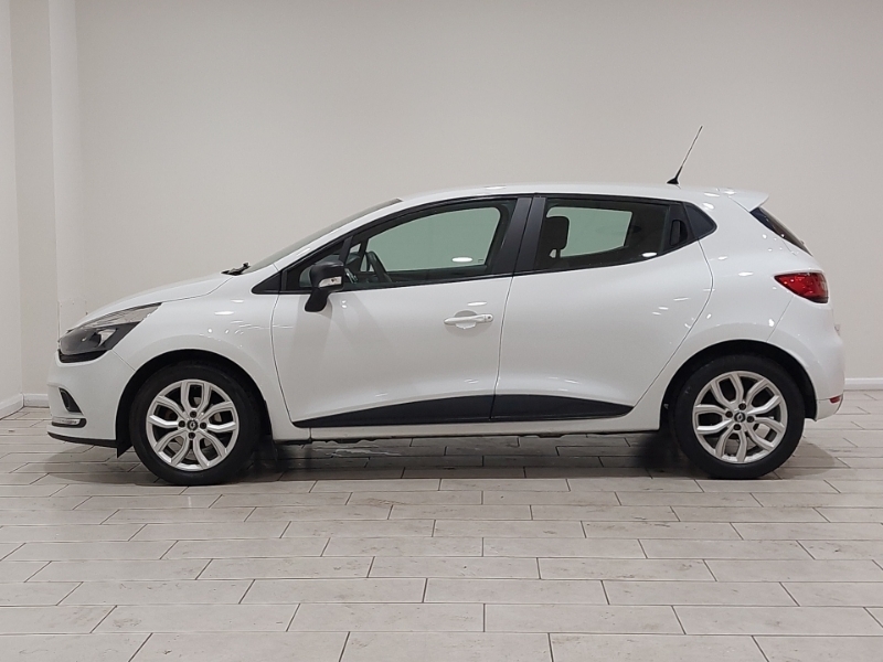 Renault Clio 1.2 16V Play FE67GZD White #4
