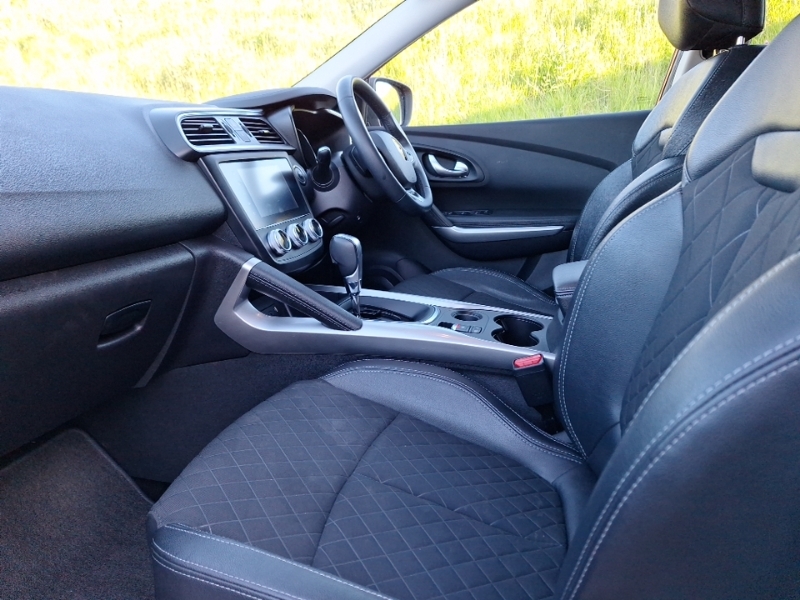 Renault Kadjar 1.3 Tce Techno Edc SL72FKN Red #5