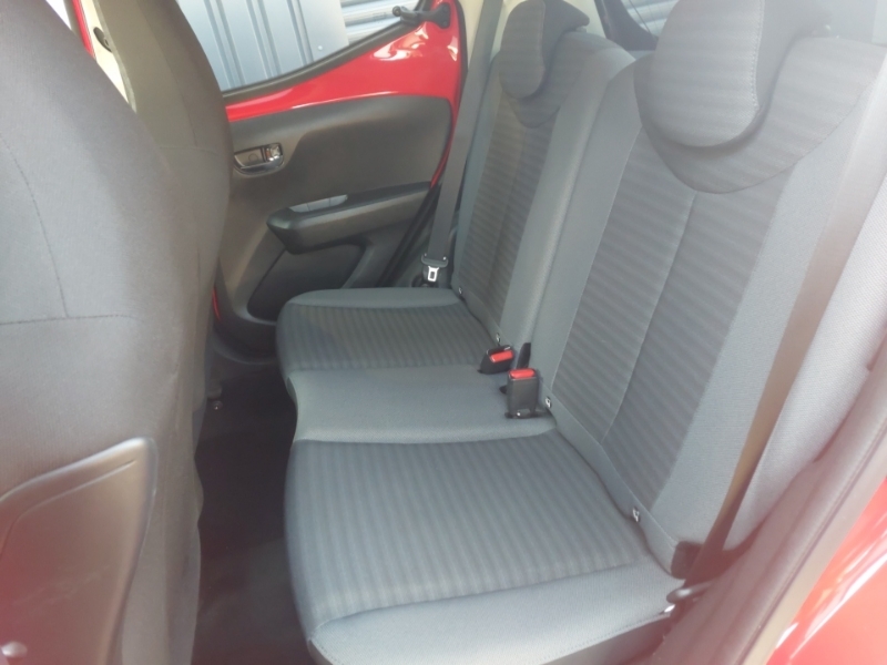 Toyota Aygo 1.0 Vvt-i X-plore SC18VPK Red #6
