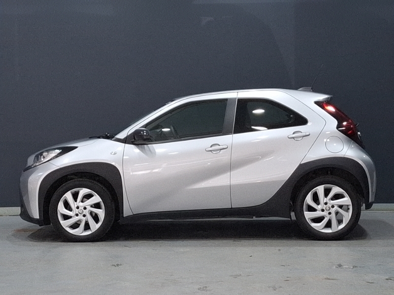 Toyota Aygo X 1.0 Vvt-i Pure PJ72WFP Silver #4