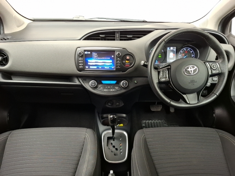 Toyota Yaris 1.5 Hybrid Icon Tech Cvt SB18YOM Grey #3