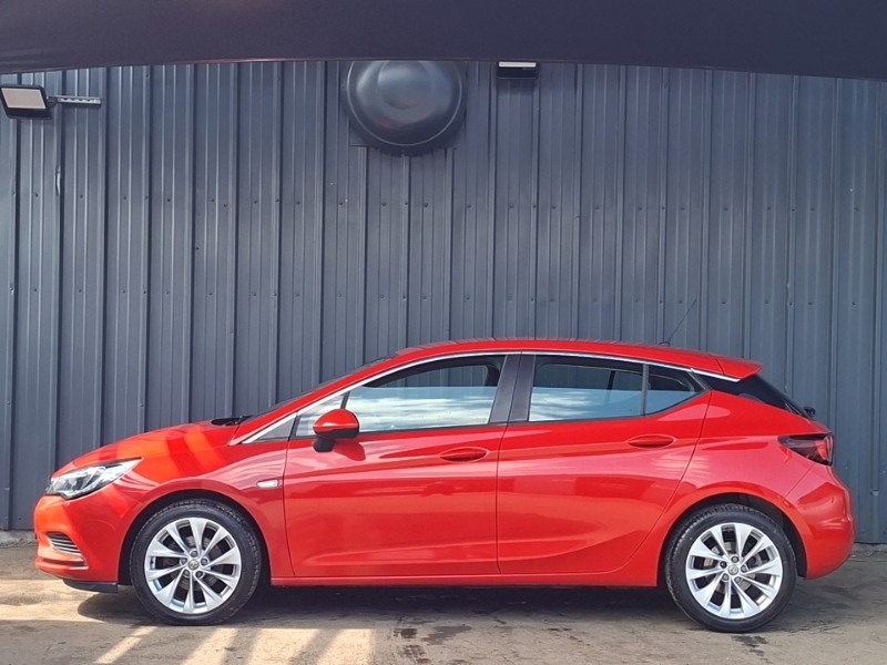 Vauxhall Astra 1.4I 16V Design DS66HCX Red #4