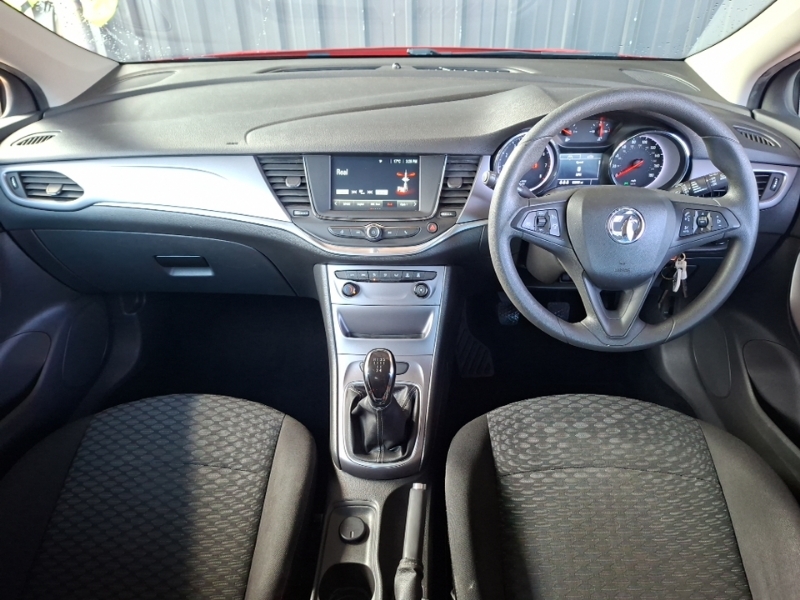 Vauxhall Astra 1.4I 16V Design DS66HCX Red #3