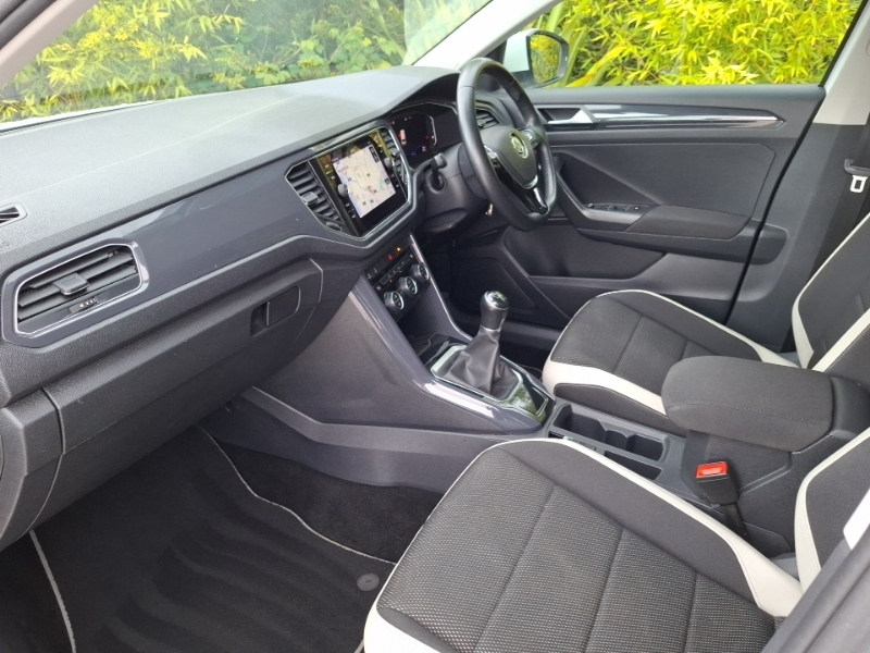 Volkswagen T-Roc 1.6 Tdi Sel GL68BSY White #5