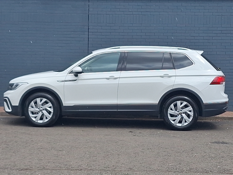 Volkswagen Tiguan Allspace 1.5 Tsi Life Dsg White #4