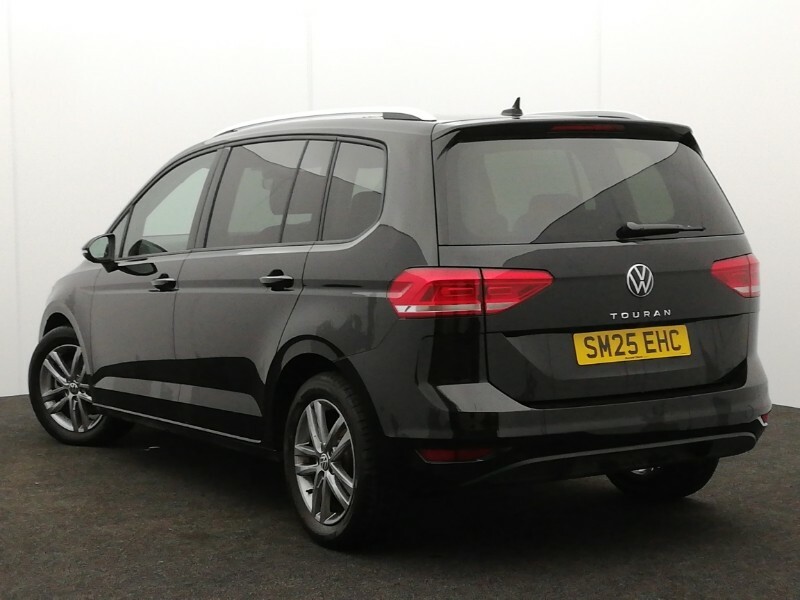 Volkswagen Touran 1.5 Tsi Evo Match Dsg Black #2