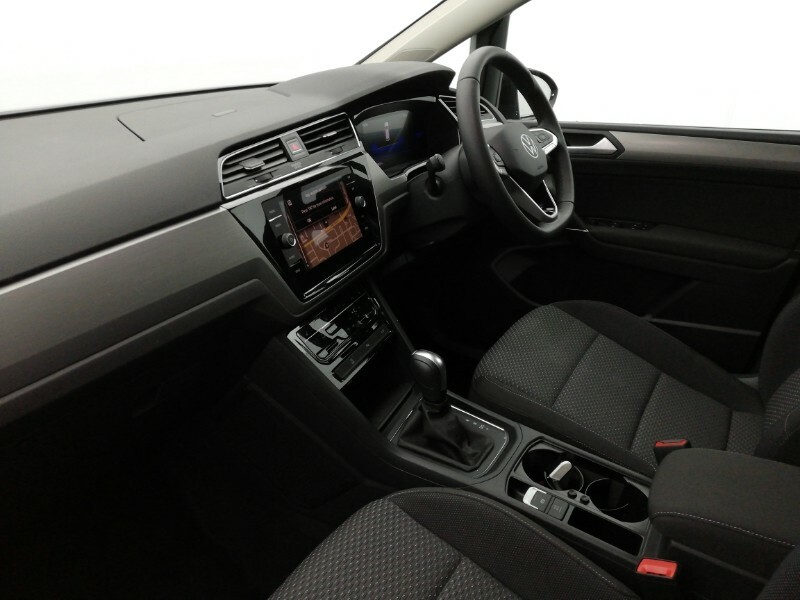 Volkswagen Touran 1.5 Tsi Evo Match Dsg Black #5