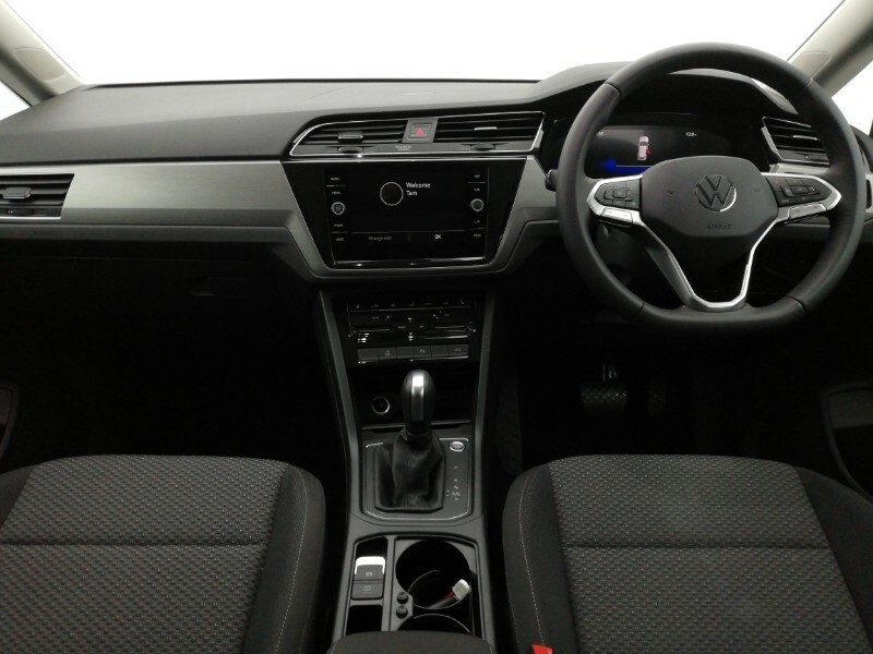 Volkswagen Touran 1.5 Tsi Evo Match Dsg Black #3