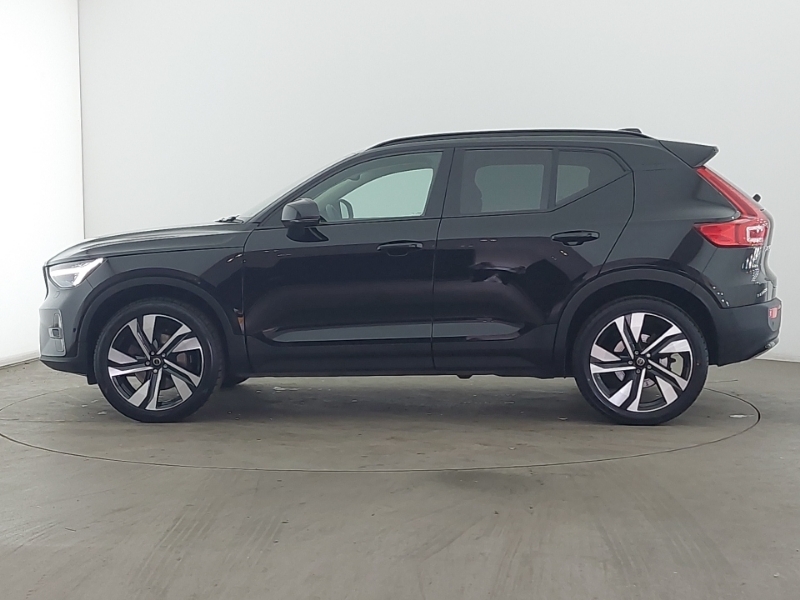 Volvo XC40 2.0 B4p Ultra Dark SL74AEA Black #4