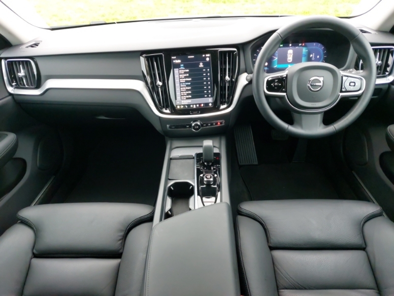 Volvo V60 2.0 B4p Plus Dark 7 Speed YK74ALB Silver #3