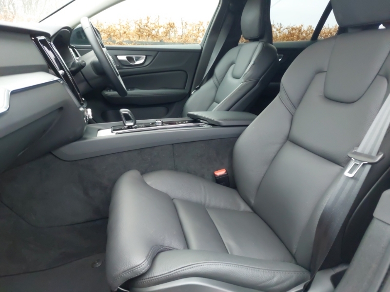 Volvo V60 2.0 B4p Plus Dark 7 Speed YK74ALB Silver #5