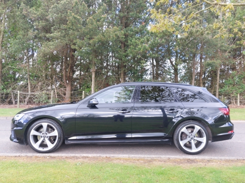 Audi A4 40 Tfsi Black Edition S Tronic GF19YUS Black #4