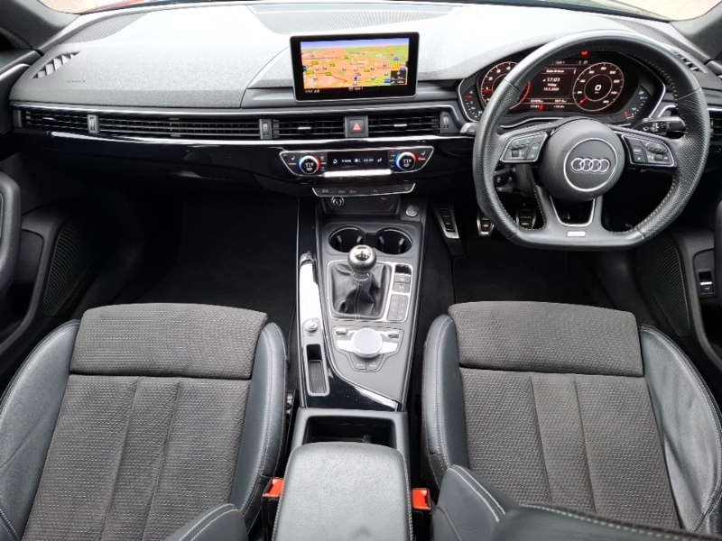 Audi A4 35 Tfsi Black Edition RJ19XDP Black #3