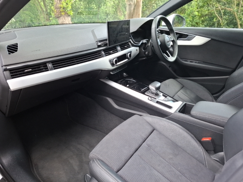 Audi A4 40 Tfsi 204 S Line S Tronic HG73OPJ White #5
