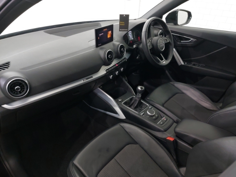 Audi Q2 30 Tdi S Line MJ70XUN Black #5