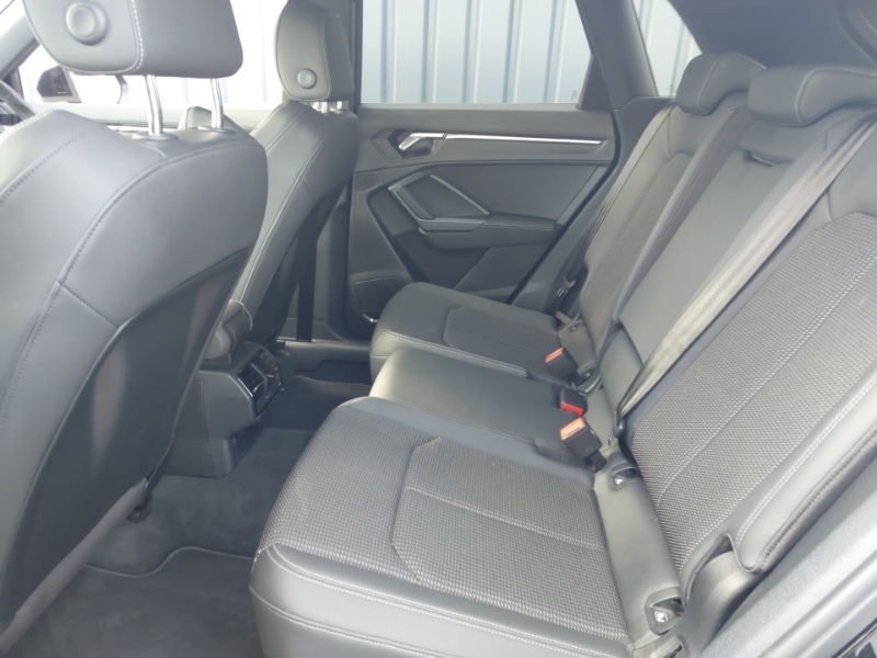 Audi Q3 35 Tfsi S Line SP69UEV Black #6