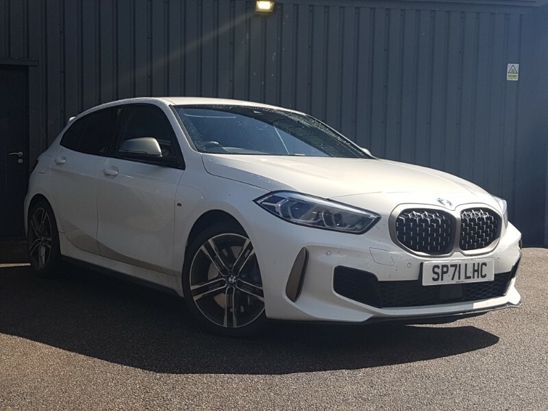 BMW 1 Series M135i Xdrive Step White