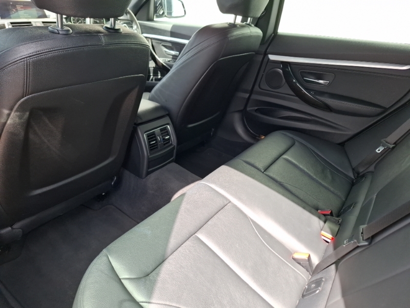 BMW 3 Series 320D Sport Step YA17VVN Black #6