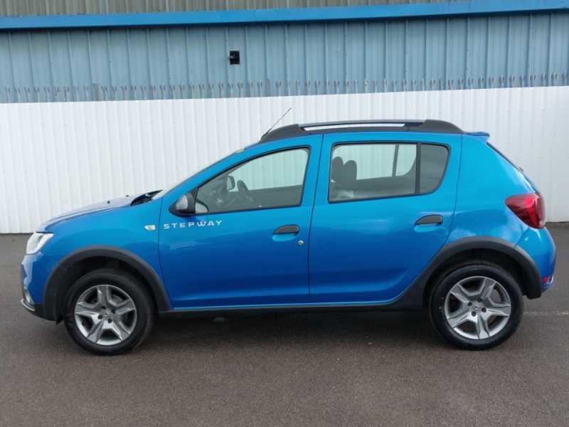 Dacia Sandero Stepway 0.9 Tce Comfort SD70UKU Blue #4