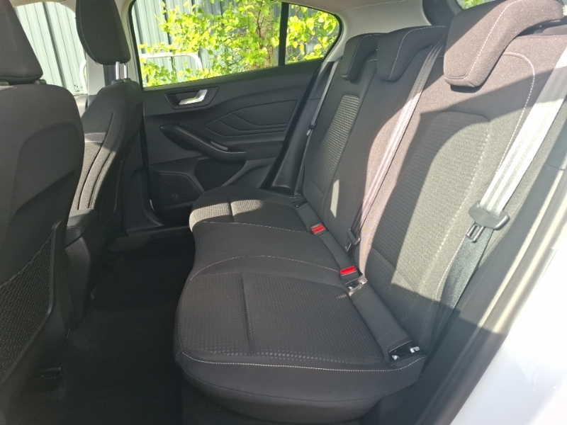 Ford Focus 1.0 Ecoboost Hybrid Mhev Trend EO23OGN White #6