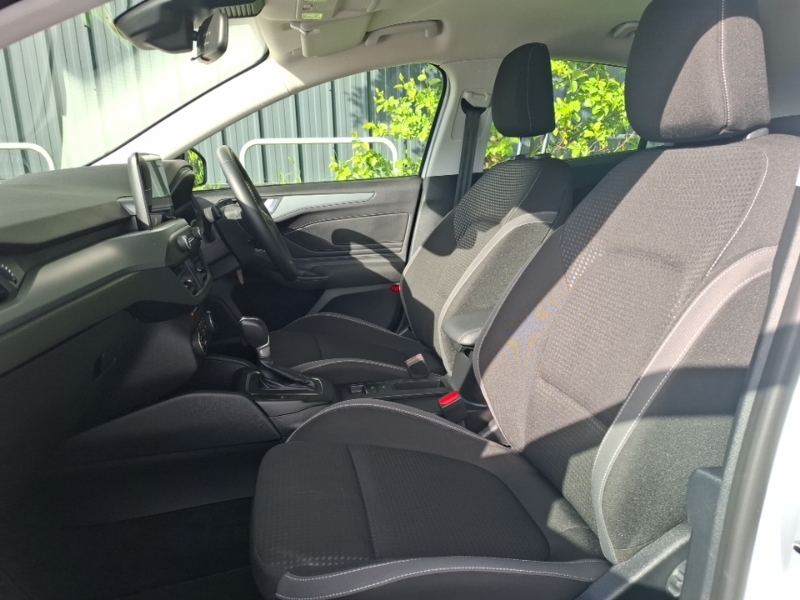 Ford Focus 1.0 Ecoboost Hybrid Mhev Trend EO23OGN White #5