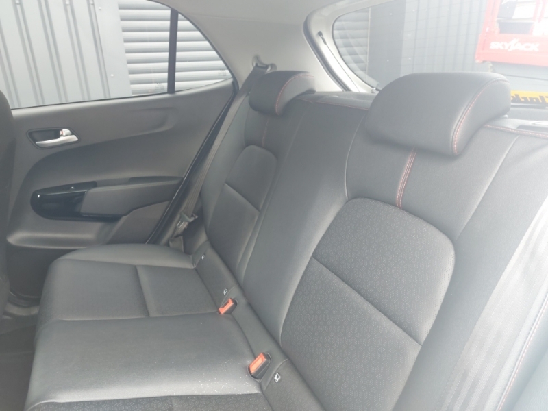 Kia Picanto 1.0 Gt-line 4 Seats SA73CLO White #6