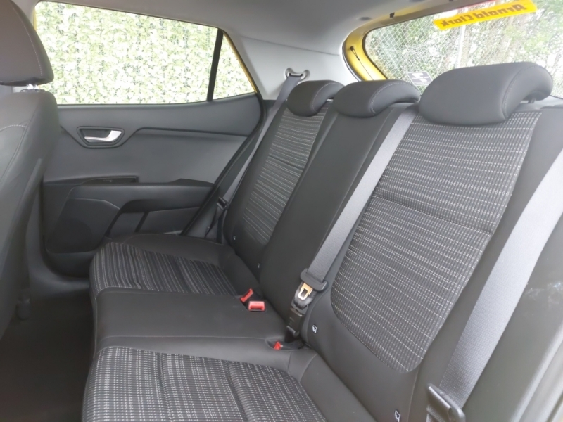 Kia Stonic 1.0T Gdi 99 2 Dct LM23FJZ Yellow #6