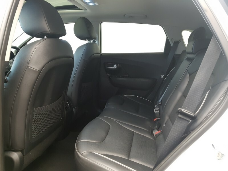 Kia e-Niro 150Kw 4 64Kwh DC21HYL Silver #6