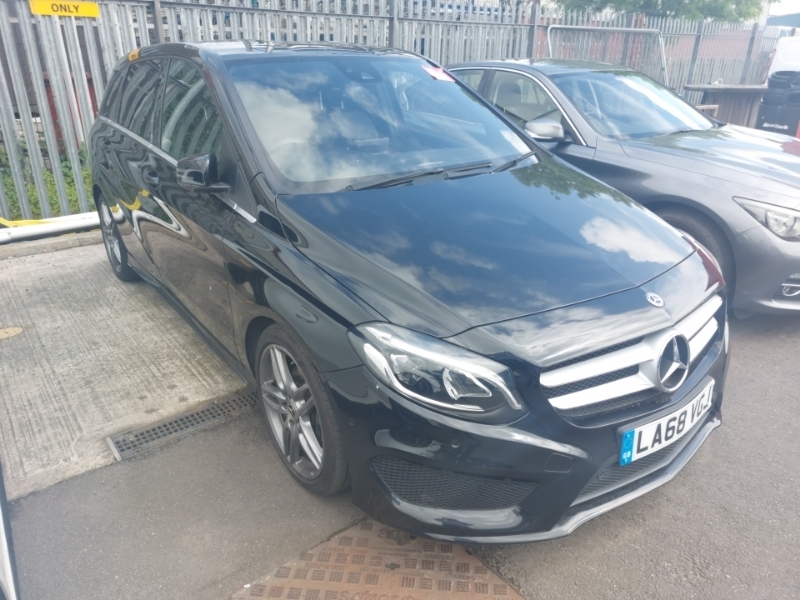 Mercedes-Benz B Class B180 Amg Line Premium Black