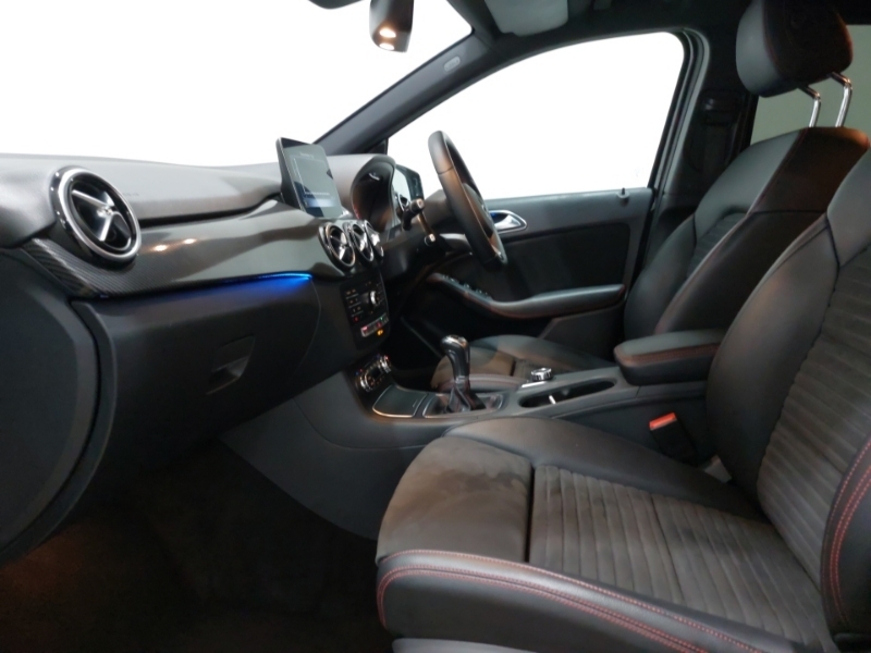 Mercedes-Benz B Class B180 Amg Line Premium Black #5