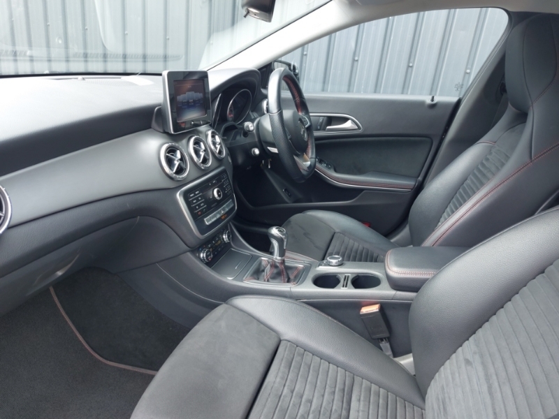 Mercedes-Benz CLA Class Cla 180 Amg Line Edition Black #5