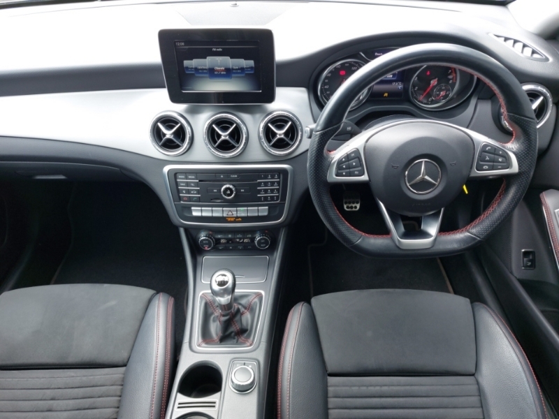 Mercedes-Benz CLA Class Cla 180 Amg Line Edition Black #3